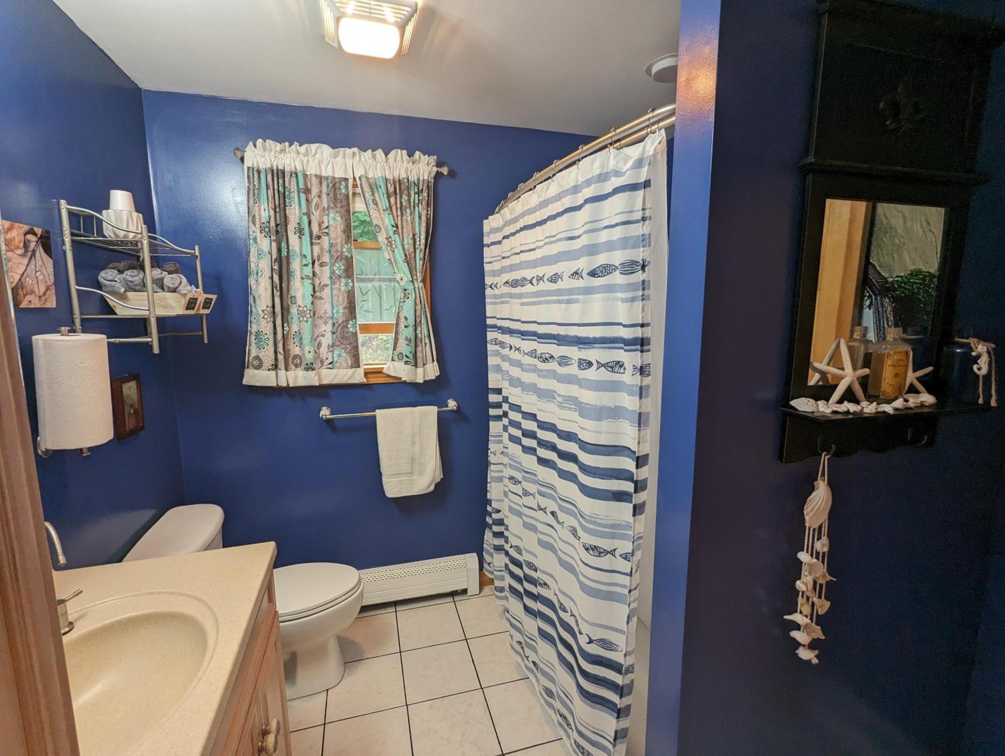 Pond Memories - National Parks Suite - Paddling Included! Surry エクステリア 写真